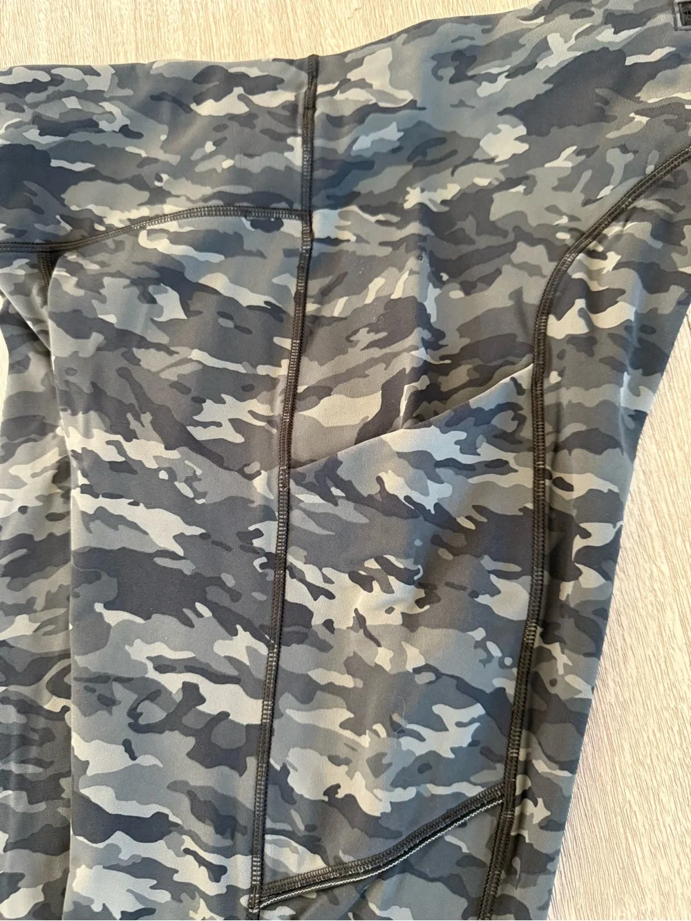 lululemon athletica Gray & Black Camo High-Rise Leggings